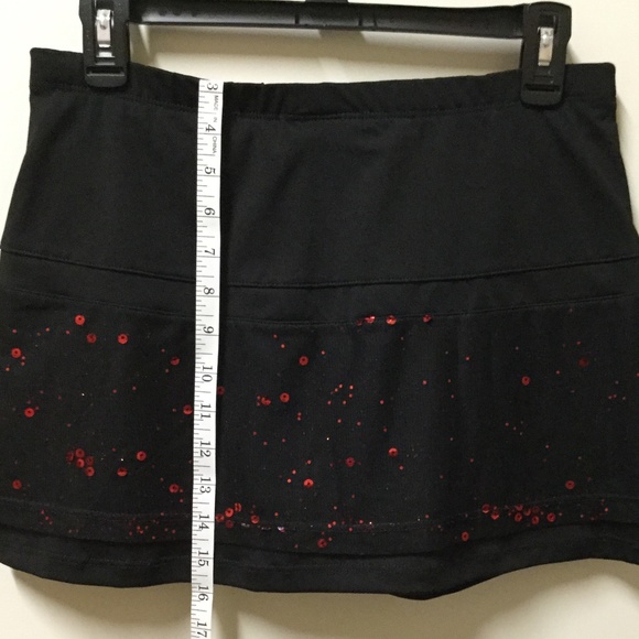 dTl sport skirt - Picture 2 of 6